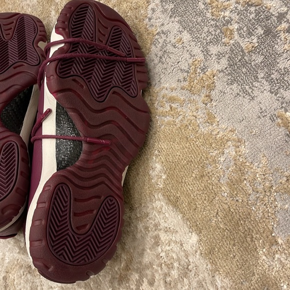 Nike Air Jordan Future Bordeaux/Wine Phantom Womens Sz 10 Athletic AR0726-600 - Picture 6 of 10
